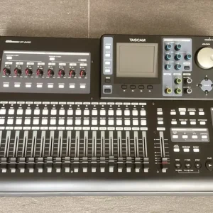 Tascam DP-24SD digital recorder - Image 2