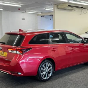 2015 Toyota Auris 1.8 VVT-h Excel Touring Sports CVT Euro 6 - Image 2