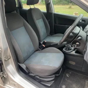 Ford Fiesta Hatchback 2005 Manual 5-door - Image 8