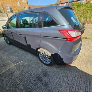 Ford Grand C-Max 2012, 5-door MPV, manual, 1596cc - Image 2