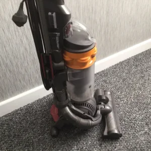 Dyson DC25 corded vacuum - Image 3