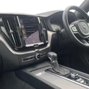 2017 Volvo XC60 2.0 D4 R DESIGN 5dr AWD Geartronic Estate DIESEL Automatic - Image 4