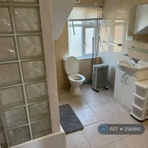 Studio flat in Saundersfoot, Pembrokeshire - Image 4