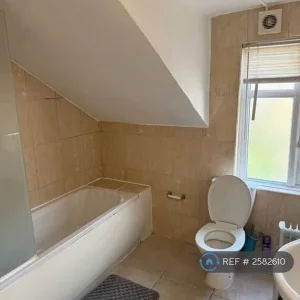 Studio flat in Saundersfoot, Pembrokeshire - Image 5