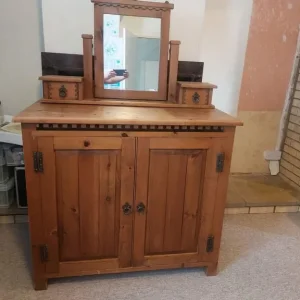 Chest of drawers with mirror