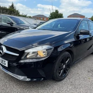 2016 Mercedes-Benz A-Class 2.1d Sport 7G-DCT Euro 6 5-door Hatchback - Image 2