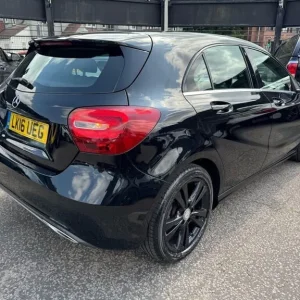 2016 Mercedes-Benz A-Class 2.1d Sport 7G-DCT Euro 6 5-door Hatchback - Image 5