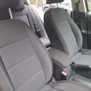 Volkswagen Golf 2010 1.3L - Image 8