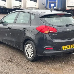 2014 Kia Ceed 1.4 CRDi 5-door hatchback - Image 5