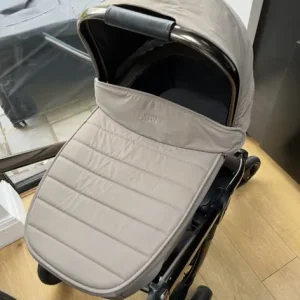 Mamas & Papas Ocarro Pram - Image 8