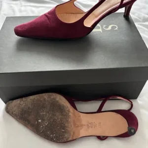 Hobbs suede Damson / burgundy shoes with low kitten heel