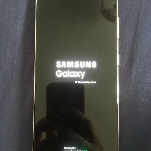 Samsung Galaxy S21 128GB - Image 3
