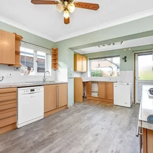 4 bedroom house in School Lane, Higham, Rochester, ME3 (4 bed) (#2584478) - Image 2
