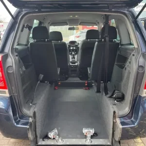 2011 Vauxhall Zafira 1.8i 16v VVT Exclusiv MPV 5DR with Wheelchair Ramp