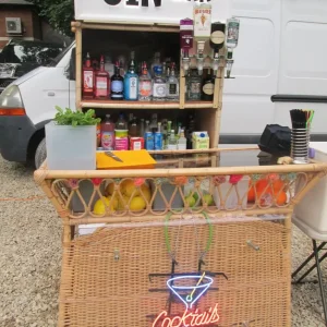 Rattan Tiki Beach Serving Bar with Parasol and Lamp - Image 2