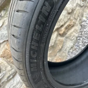 235/45/ZR19 Michelin Pilot Sport tyre 6mm tread - Image 3