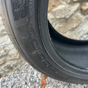 235/45/ZR19 Michelin Pilot Sport tyre 6mm tread - Image 4