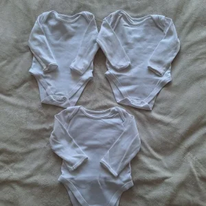 Long Sleeved Bodysuits Size 6-9 Months - Image 2