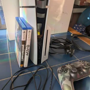 Playstation 5 Slim 1TB Disc Edition - Image 4