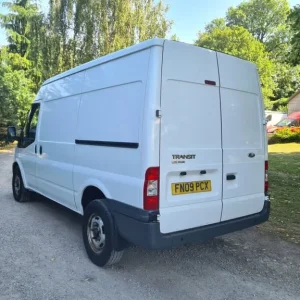 2009 Ford Transit Medium Roof Van TDCi 115ps Panel Van Diesel Manual - Image 4