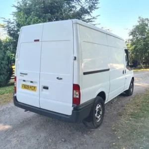 2009 Ford Transit Medium Roof Van TDCi 115ps Panel Van Diesel Manual - Image 6