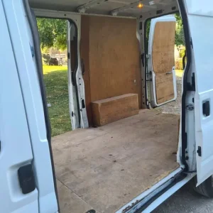 2009 Ford Transit Medium Roof Van TDCi 115ps Panel Van Diesel Manual - Image 7