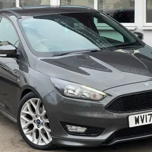 2017 Ford Focus ST-Line 1.0T EcoBoost Hatchback - Image 3
