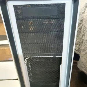 Corsair Graphite Series Special White Edition ATX case - Image 8