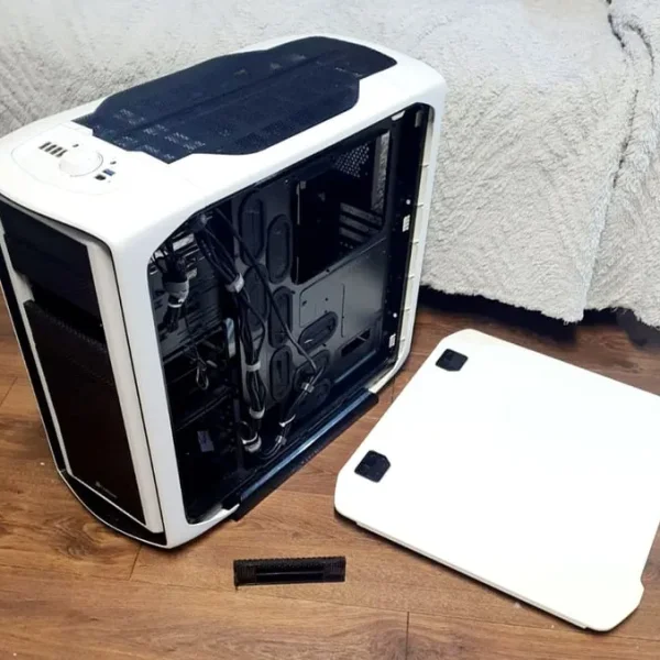 Corsair Graphite Series Special White Edition ATX case