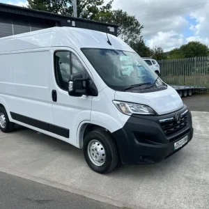 Vauxhall Movano 2.2 CDTi 3500 L2H2 Medium Roof White BiTurbo Prime Air - Image 6