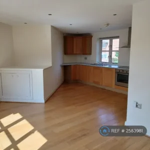 2 bedroom town house in Roundhouse Mews, Guisborough, Redcar and Cleveland (2 bed) - Image 6