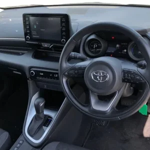 2022 Toyota Yaris 1.5 Hybrid Design 5-door Hatchback - Image 3