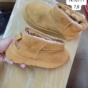 Ladies shoes