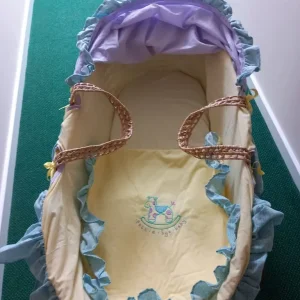 Papa's and Mama's Moses basket