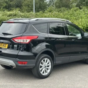 2016 Ford Kuga 1.5T EcoBoost Titanium 5-door SUV - Image 5
