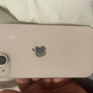 iPhone 13 pink