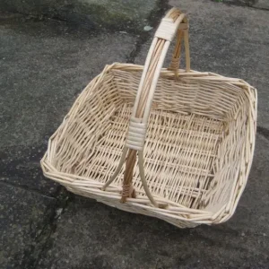 2 Wickerwork Baskets – One with Handle, One Without - Image 4