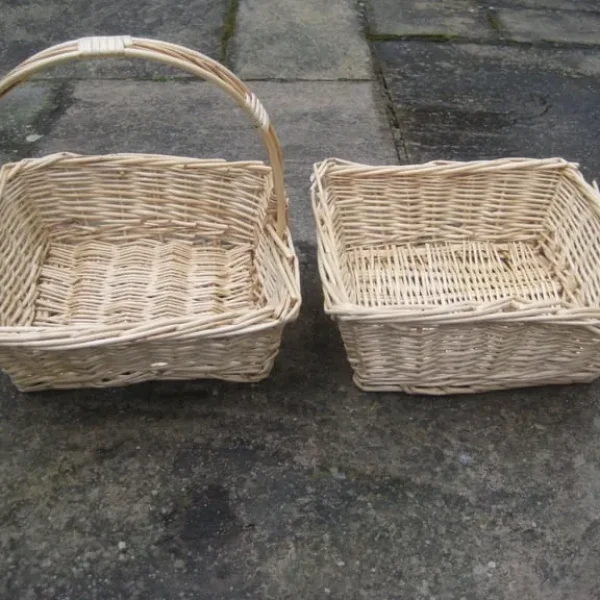 2 Wickerwork Baskets – One with Handle, One Without