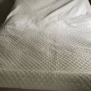 Handmade Quilt - Image 2