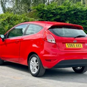 2015 Ford Fiesta 1.25 Zetec Euro 6 3dr Hatchback Petrol Manual - Image 6