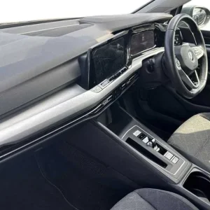2021 Volkswagen Golf 1.5 eTSI 150 Life 5dr DSG Hatchback - Image 2