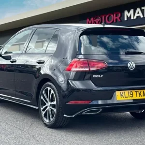 2019 Volkswagen Golf 2.0 TDI R-Line DSG Diesel 5-door Hatchback - Image 2