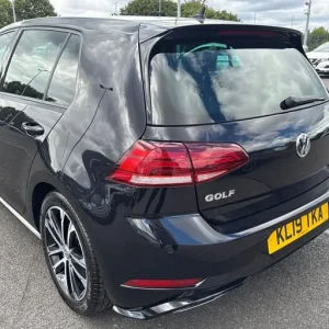 2019 Volkswagen Golf 2.0 TDI R-Line DSG Diesel 5-door Hatchback - Image 8