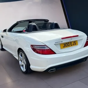 2013 Mercedes SLK 250 CDI BlueEfficiency AMG Sport Convertible - Image 4