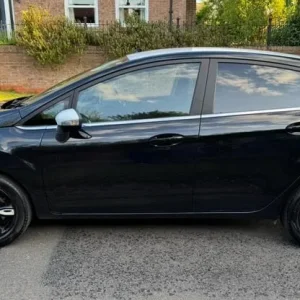 2016 Ford Fiesta 1.0T Zetec Black Edition - Image 5