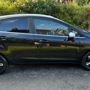 2016 Ford Fiesta 1.0T Zetec Black Edition - Image 6