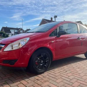 2009 Vauxhall Corsa 3-door manual - Image 6