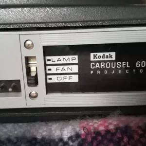 1962 Kodak Carousel 600 Slide Projector with Original Case and Cartridge - Image 6