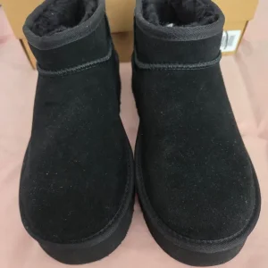 Ugg ultra mini platform