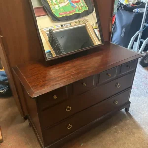 Stag minstrel dressing chest of drawers